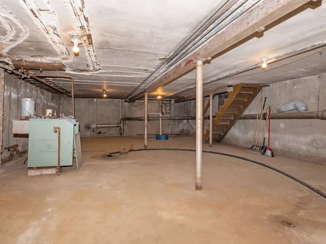 $489,900 | 8409 South Burley Avenue, Chicago, IL 60617