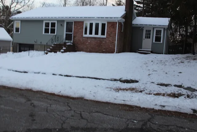 $3,300 | 2 Norman Avenue, West Bridgewater, MA 02379