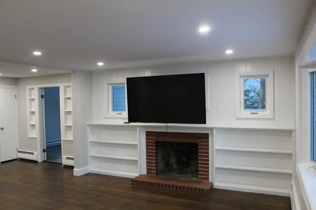 $3,300 | 2 Norman Avenue, West Bridgewater, MA 02379