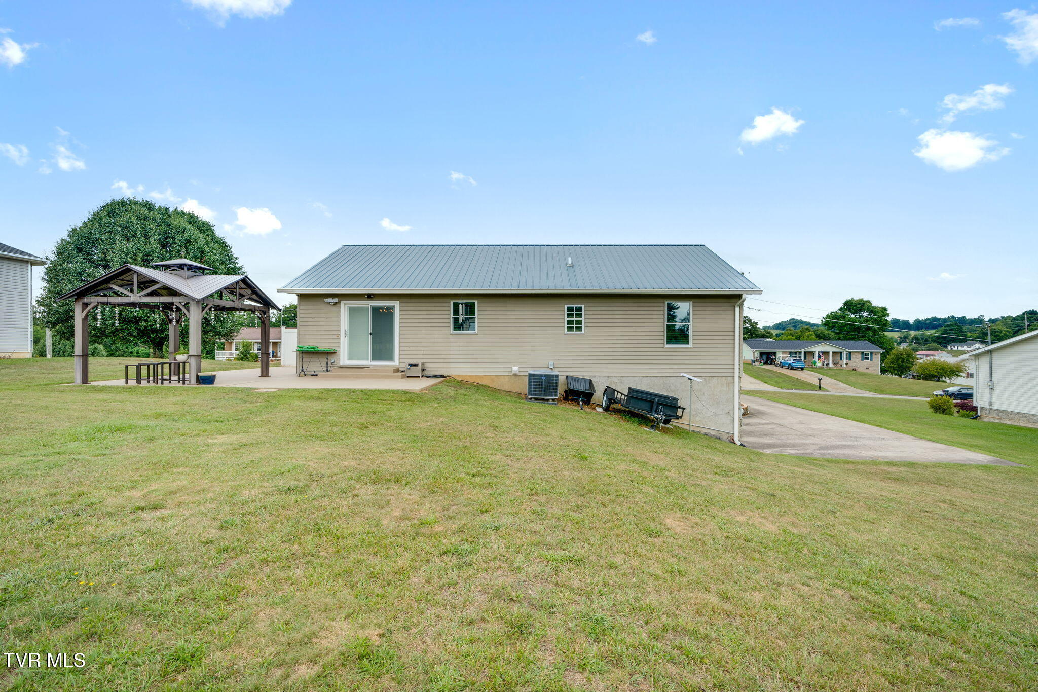 69 Pine Ridge Drive Afton, TN 37616 - Photo 27 of 38 027 (16)