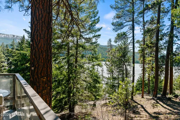 $199,999 | 35941 Highway 12, Unit 3, Naches, WA 98937