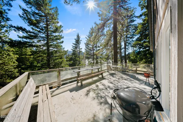 $199,999 | 35941 Highway 12, Unit 3, Naches, WA 98937