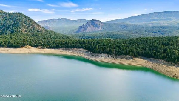 $199,999 | 35941 Highway 12, Unit 3, Naches, WA 98937