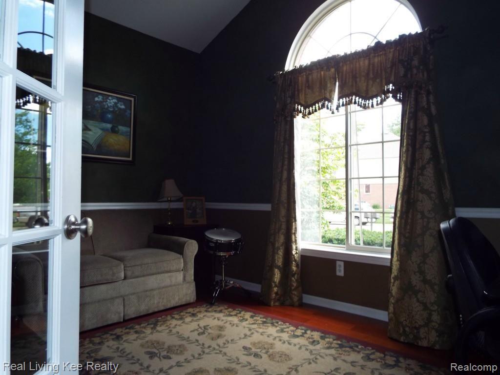 21517 Raintree Drive Macomb, MI 48044 - Photo 17 of 76 DSCF4287.jpg