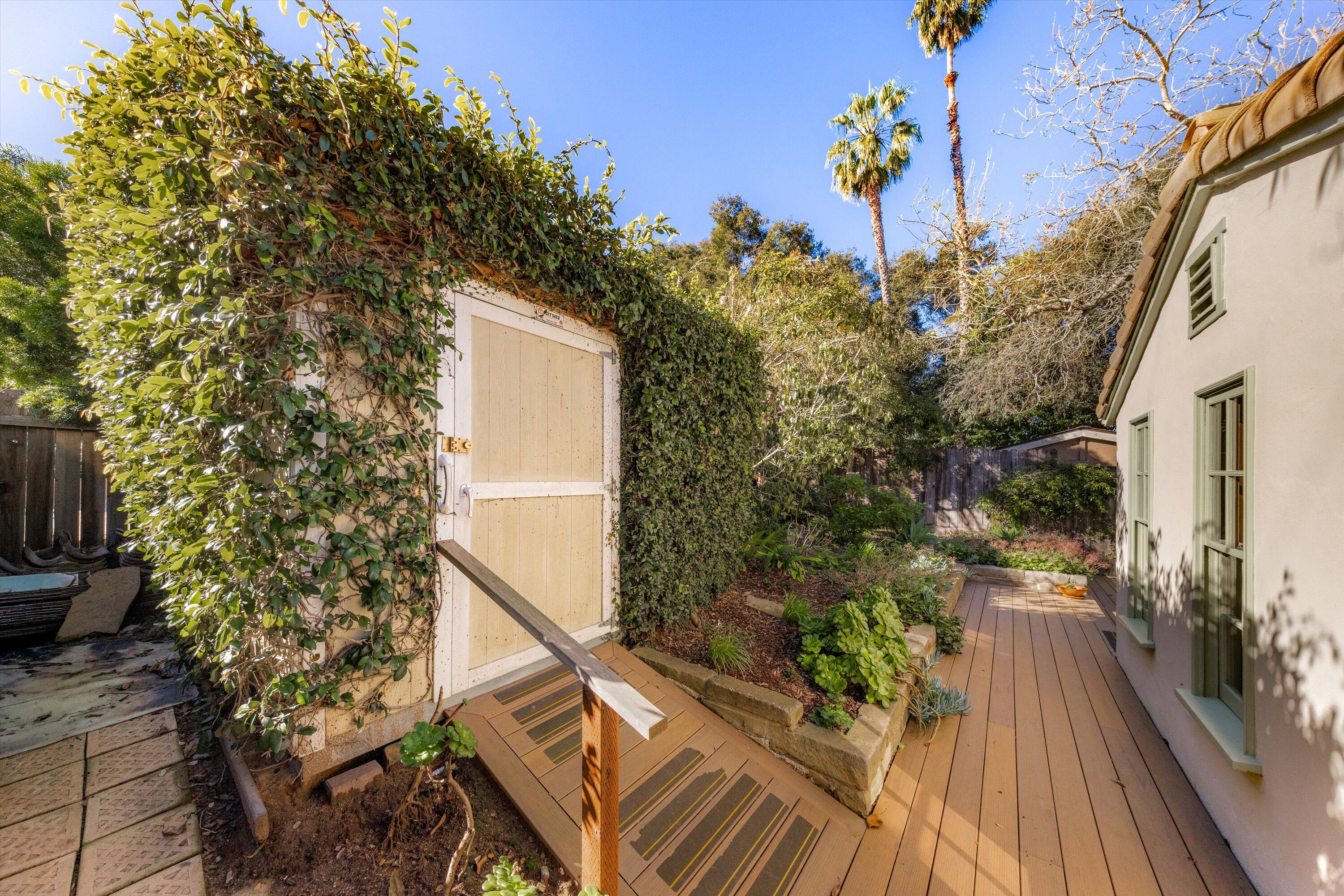 1501 Clearview Road Santa Barbara, CA 93101 - Photo 19 of 26 Shed w/ electric