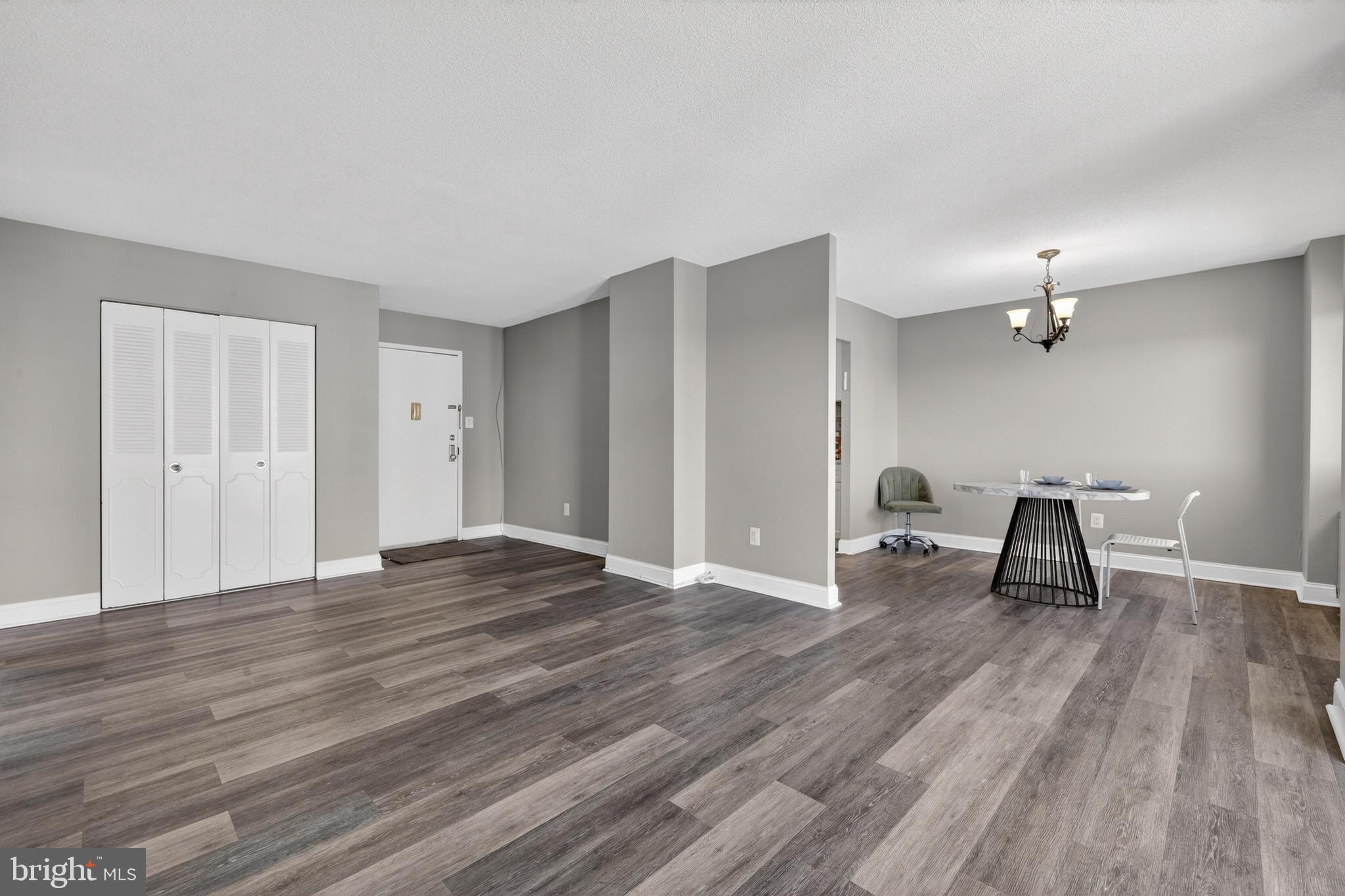 1121 University Boulevard West, Unit 912B Silver Spring, MD 20902 - Photo 13 of 29 Livingroom /Diningroom