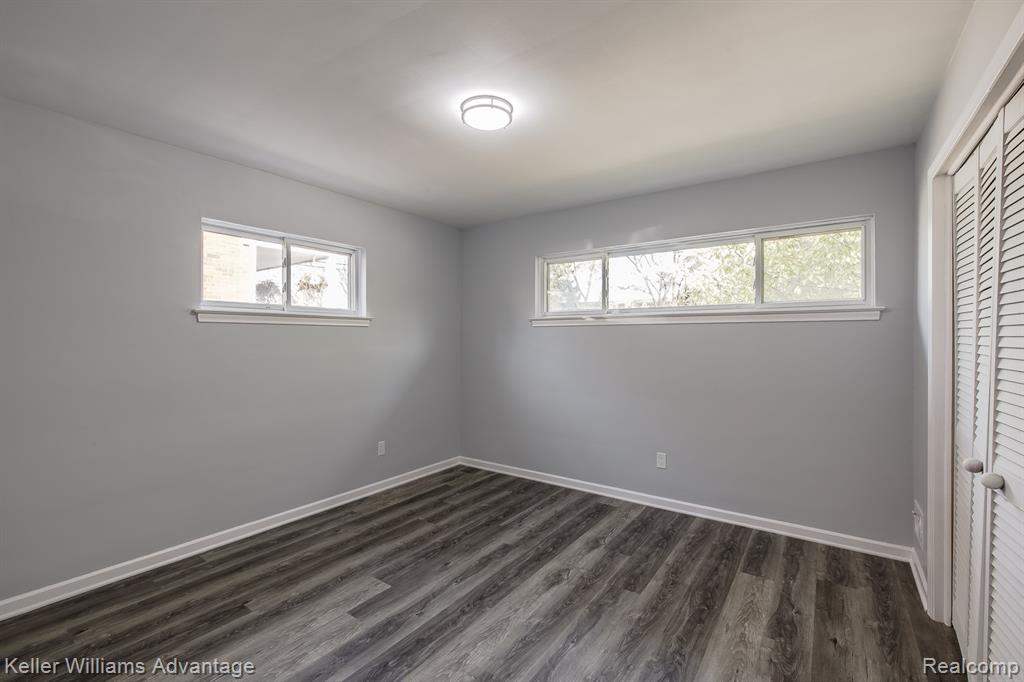 871 Menominee Road Pontiac, MI 48341 - Photo 13 of 50 Gallery Image 13