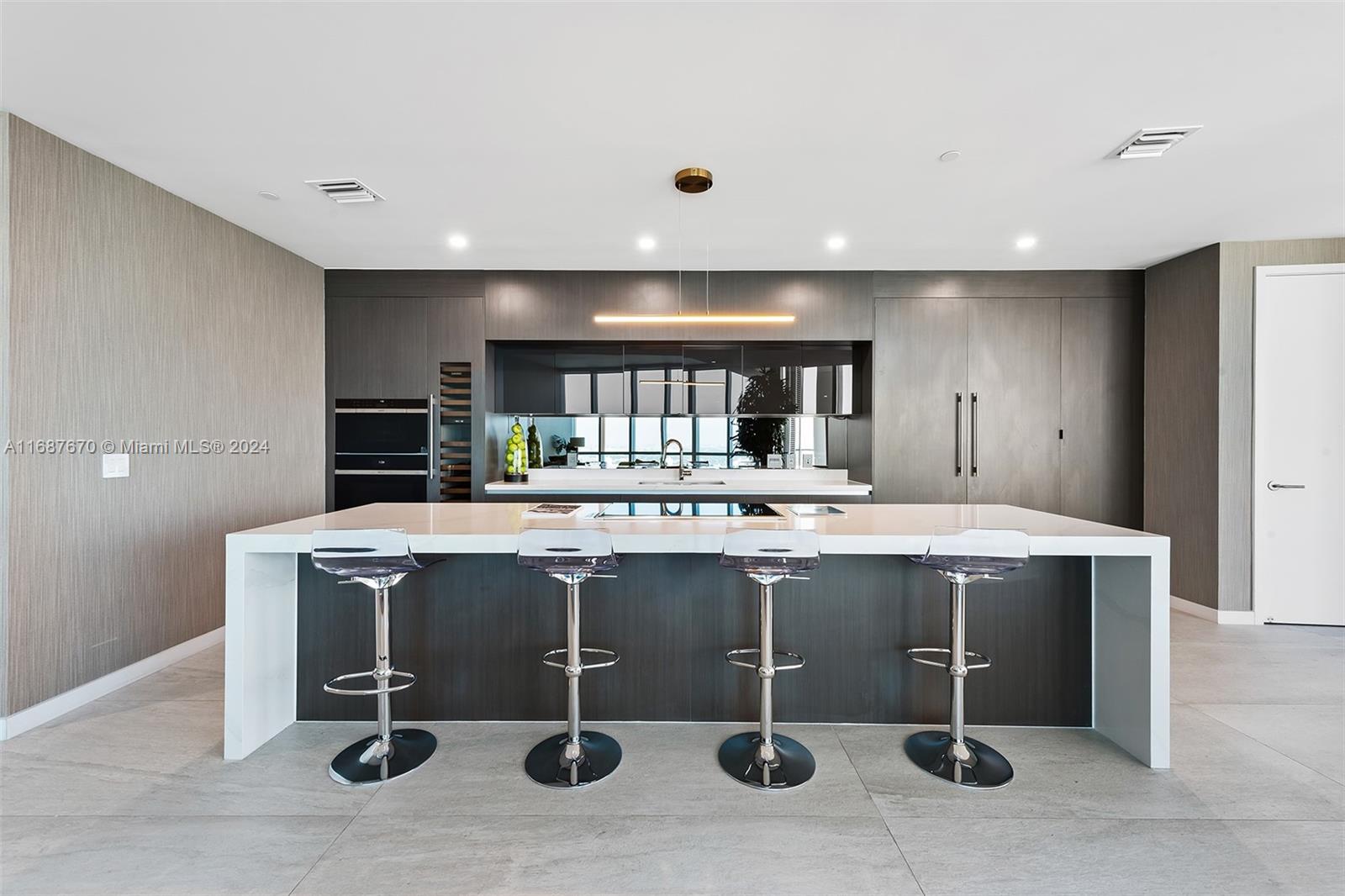 851 Northeast 1st Avenue, Unit PH5112 Miami, FL 33132 - Photo 11 of 77