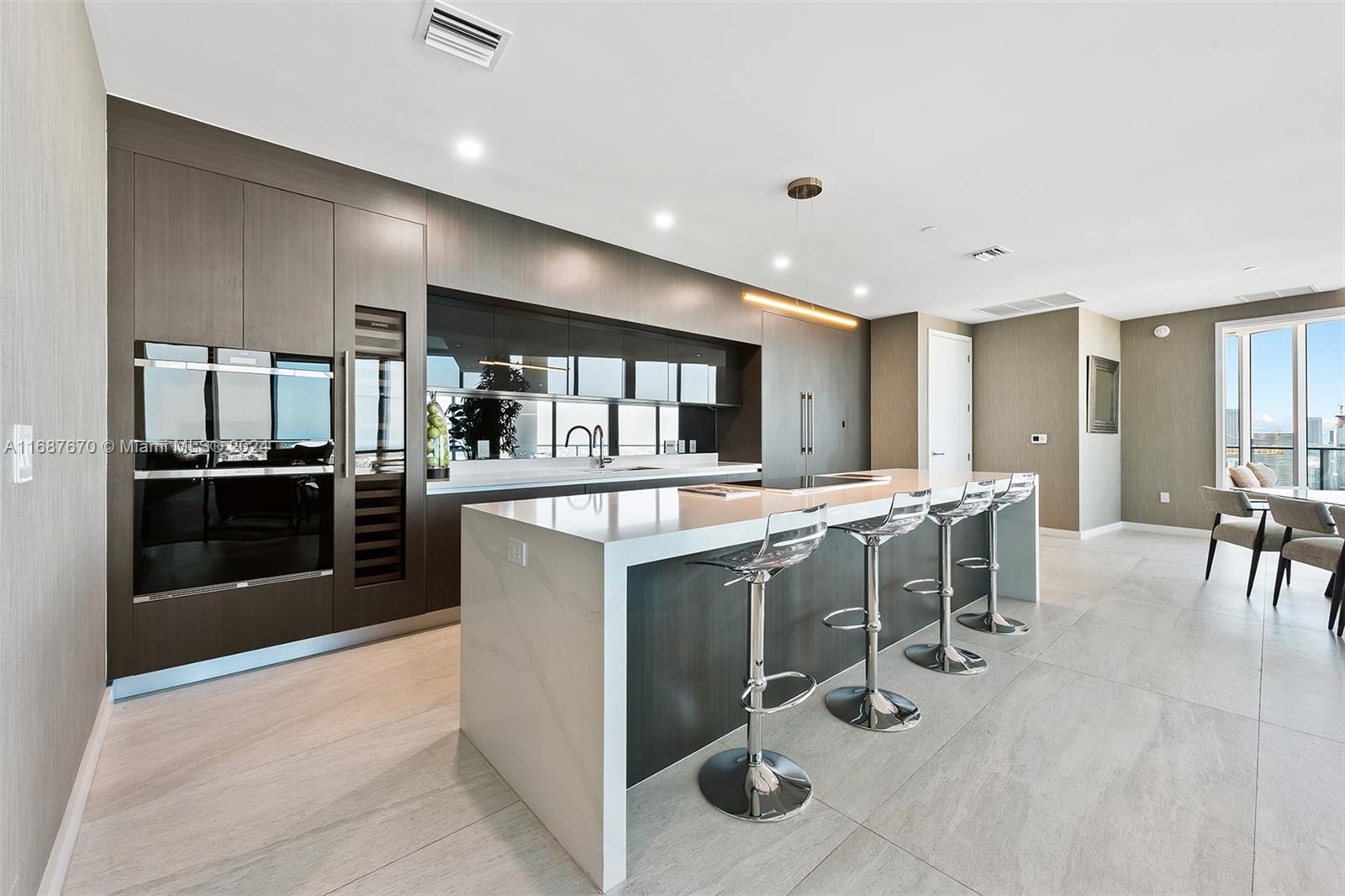 851 Northeast 1st Avenue, Unit PH5112 Miami, FL 33132 - Photo 12 of 77