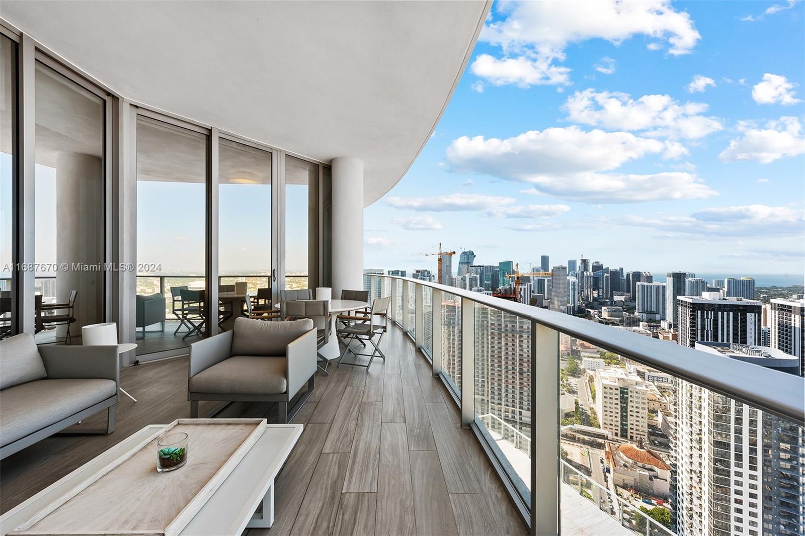 851 Northeast 1st Avenue, Unit PH5112 Miami, FL 33132 - Photo 17 of 77