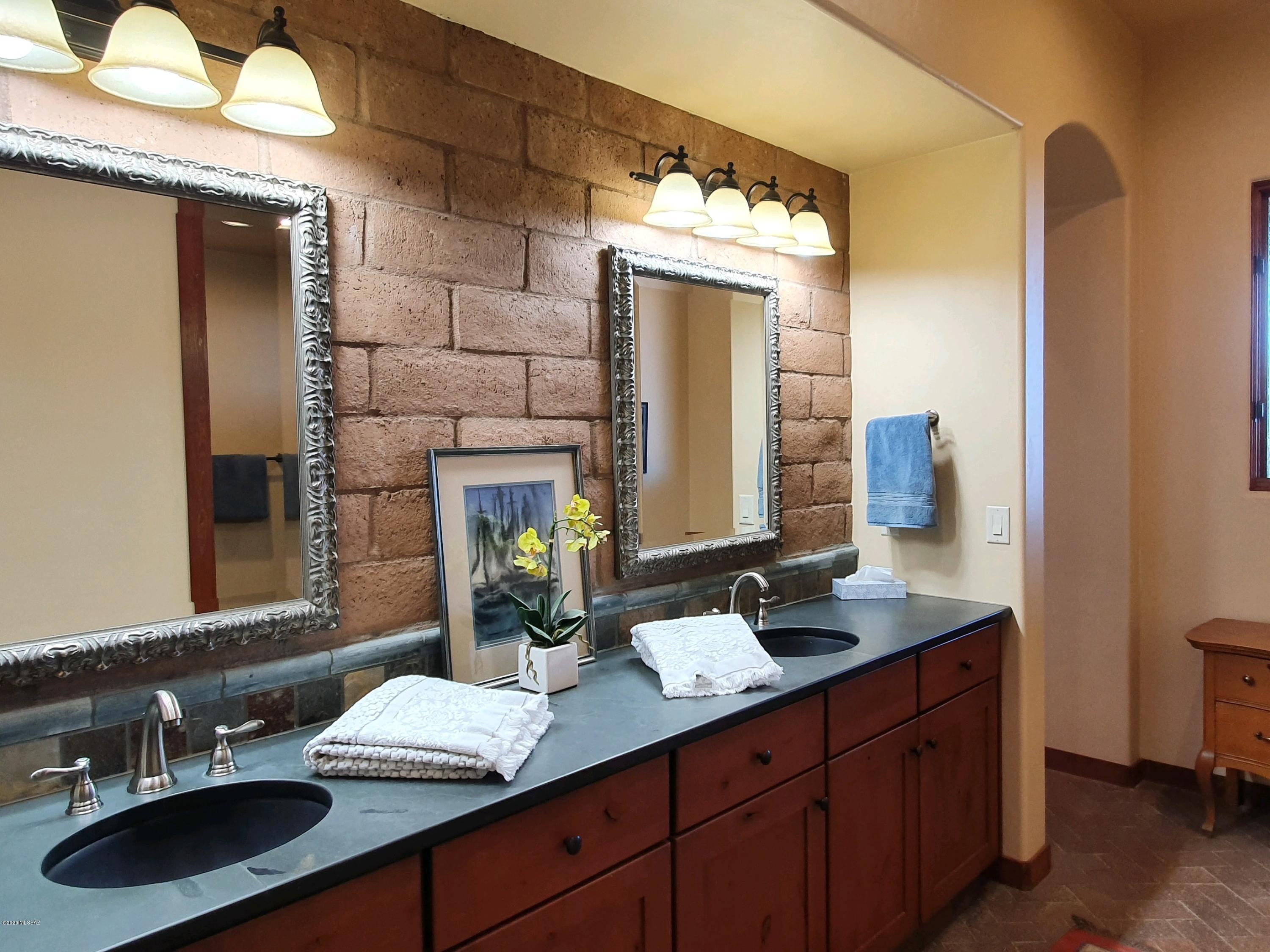 170 Elgin Road Elgin, AZ 85611 - Photo 26 of 50 Gallery Image 26