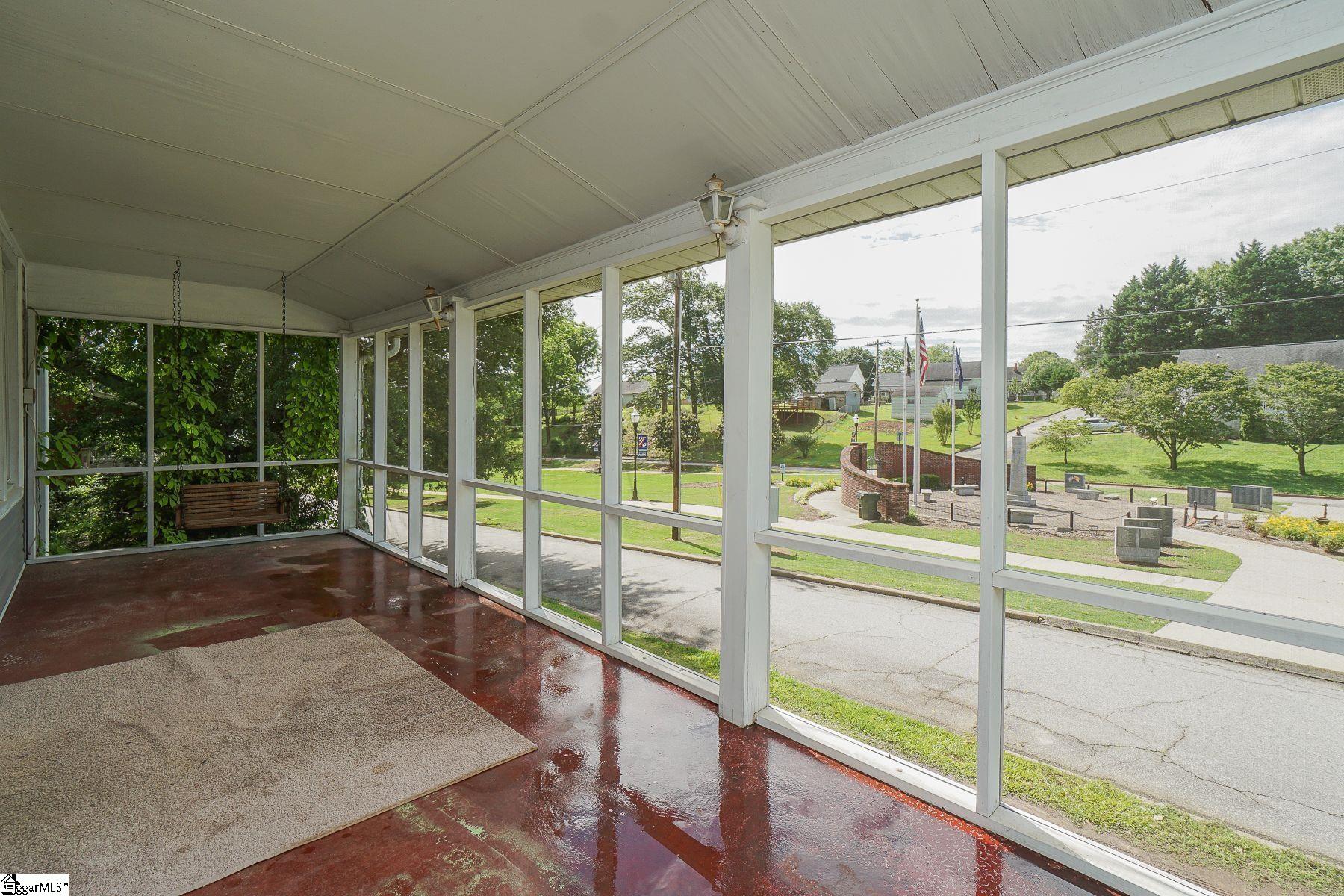 6 16th Street Greer, SC 29651 - Photo 2 of 23 Gallery Image 2