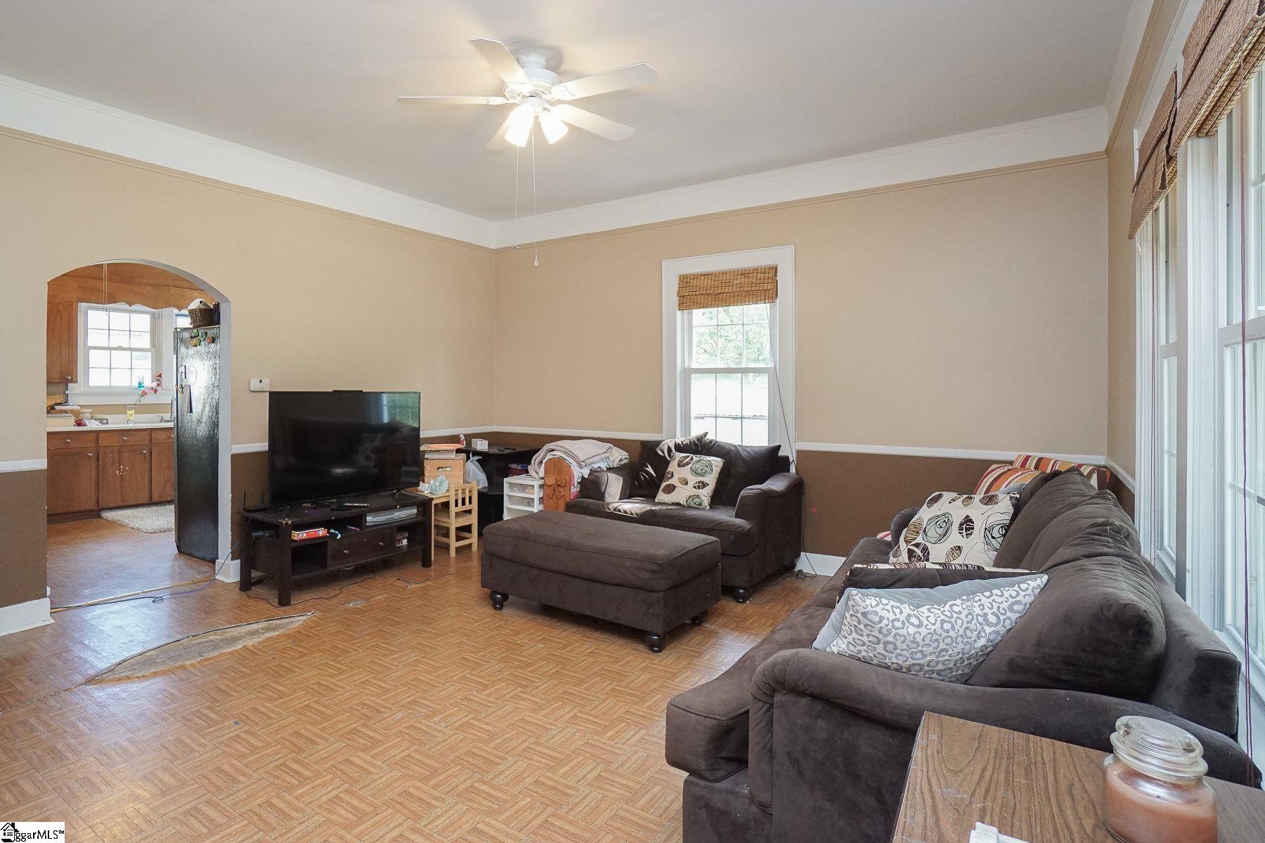 6 16th Street Greer, SC 29651 - Photo 5 of 23 Gallery Image 5