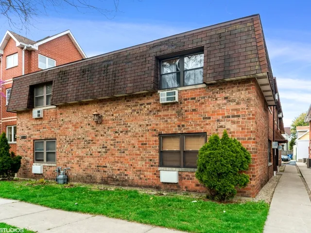 $1,599 | 313 Elgin Avenue, Unit 201, Forest Park, IL 60130