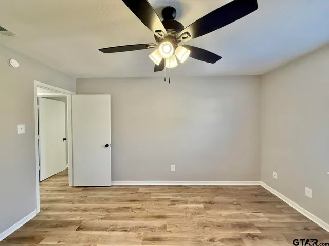 $1,195 | 705 South Porter Avenue, Tyler, TX 75701