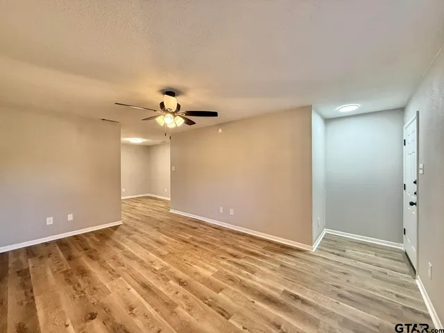 $1,195 | 705 South Porter Avenue, Tyler, TX 75701