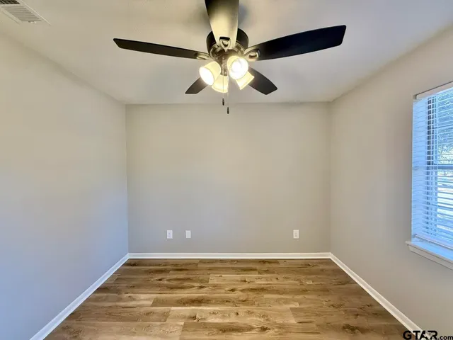 $1,095 | 705 South Porter Avenue, Tyler, TX 75701