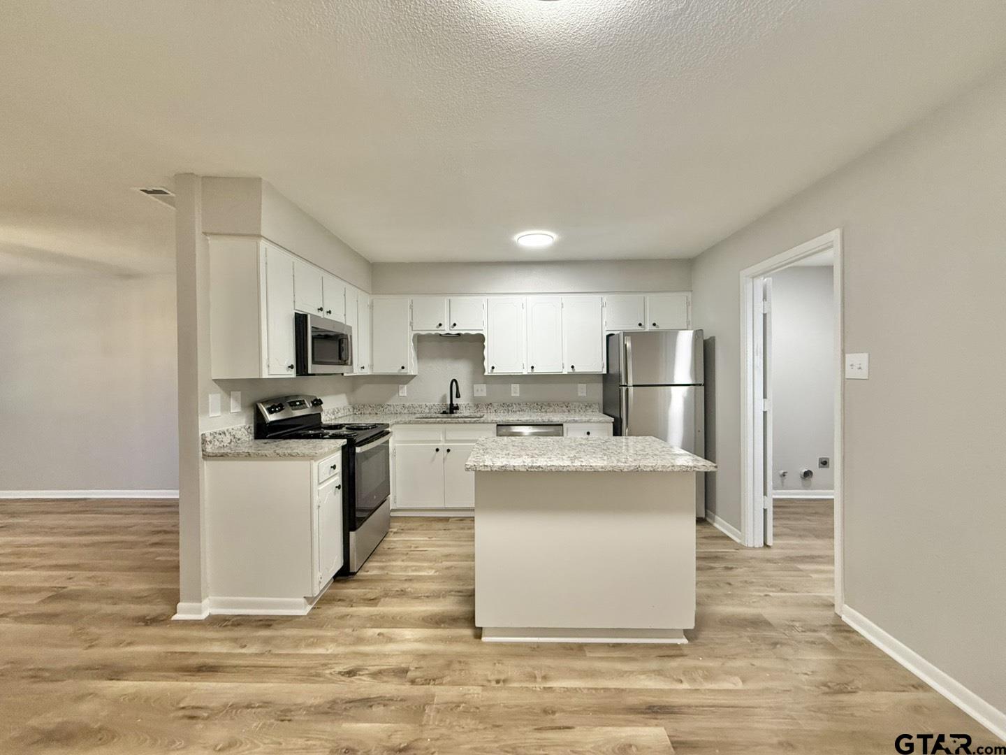 705 South Porter Avenue Tyler, TX 75701 - Photo 9 of 17