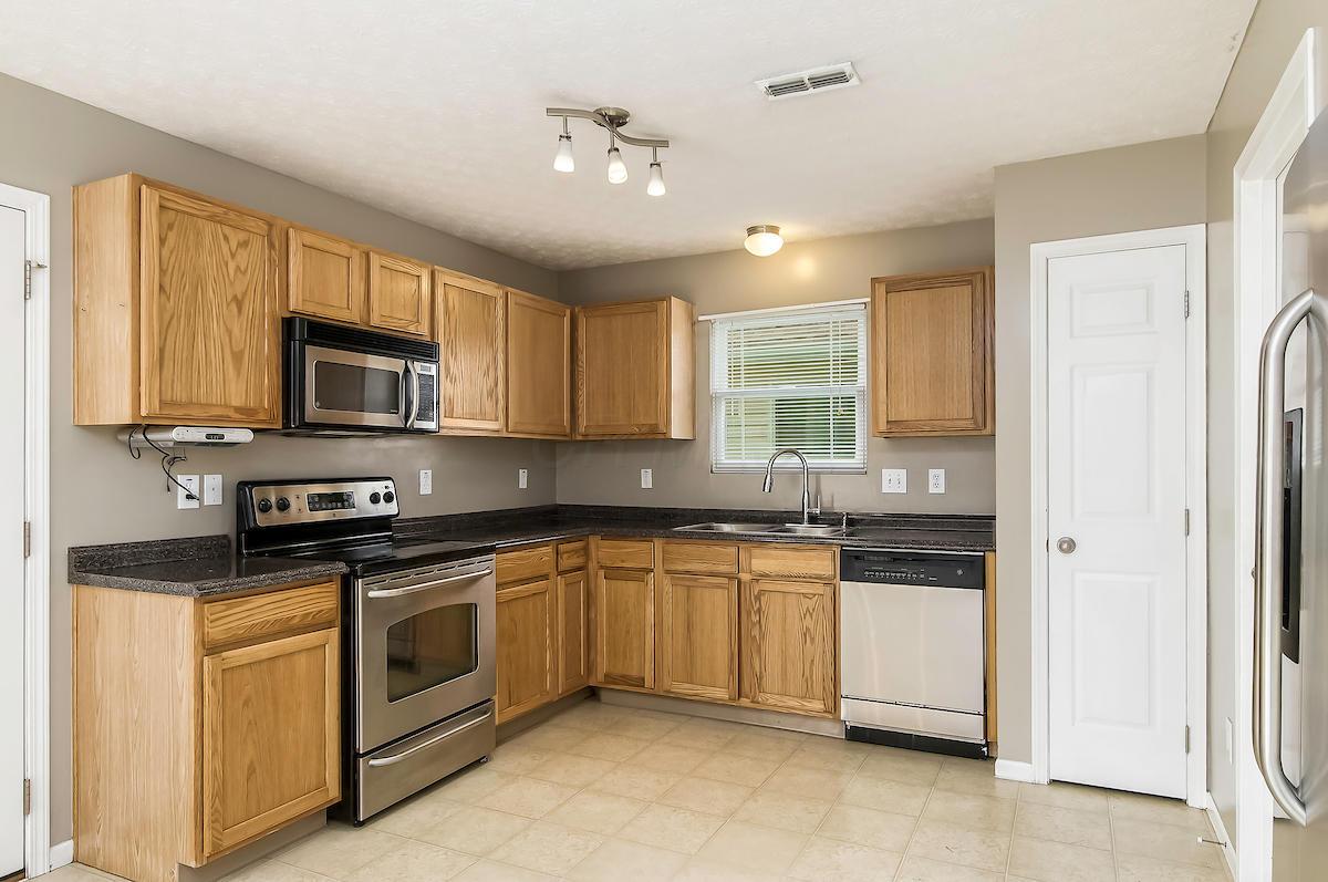 3002 East Powell Road Columbus, OH 43240 - Photo 13 of 32 Gallery Image 13