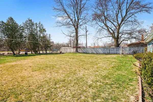 $190,000 | 1203 West Mishawaka Road, Elkhart, IN 46517