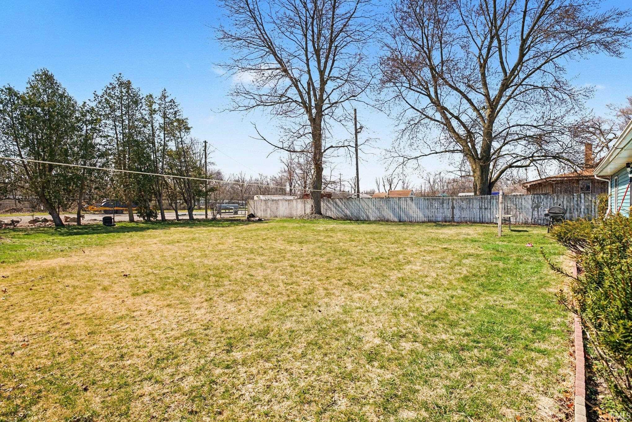 1203 West Mishawaka Road Elkhart, IN 46517 - Photo 17 of 19