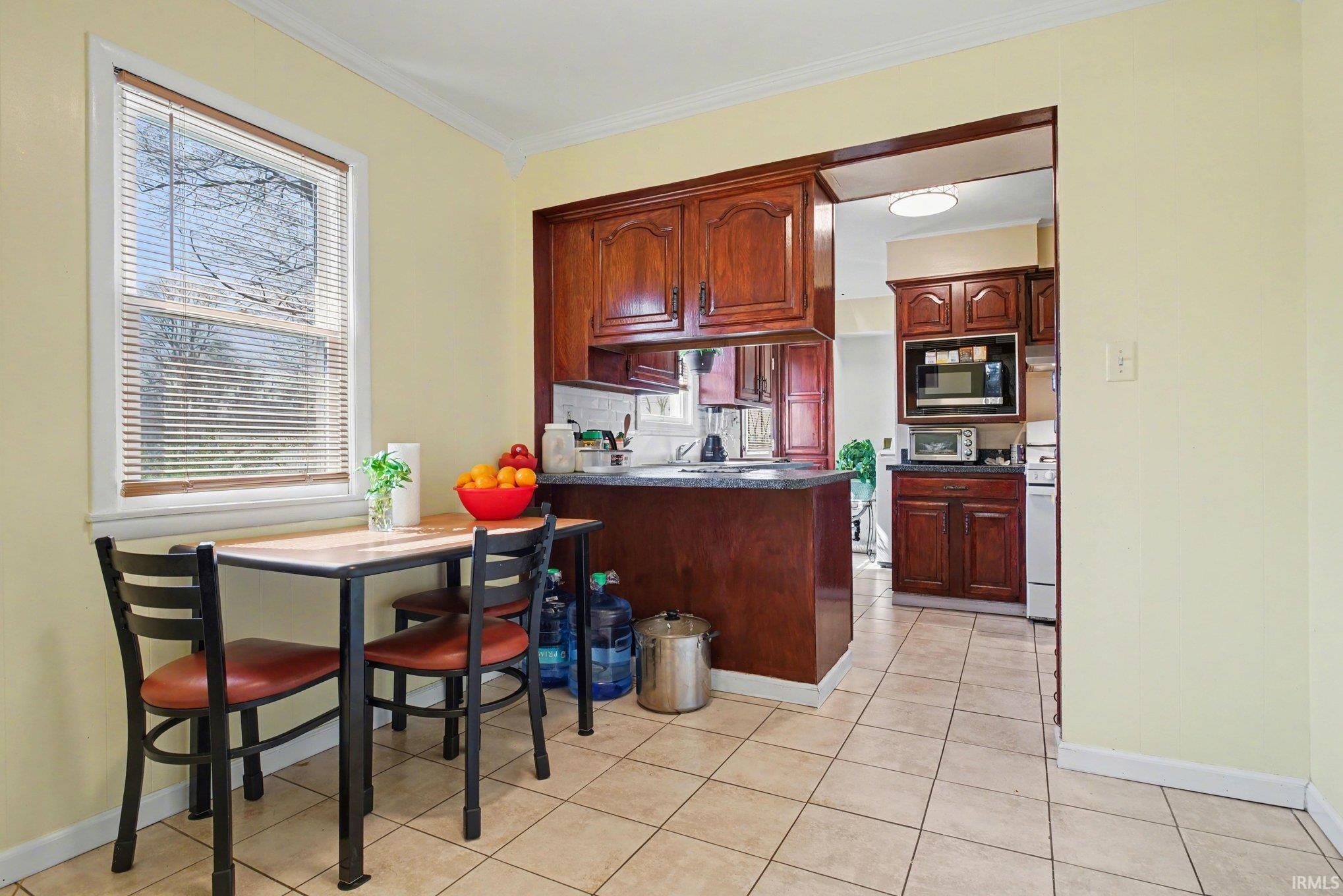 1203 West Mishawaka Road Elkhart, IN 46517 - Photo 6 of 19