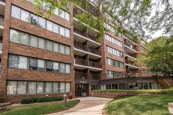 $499,900 | 600 4th Street Southwest, Unit 402, Rochester, MN 55902