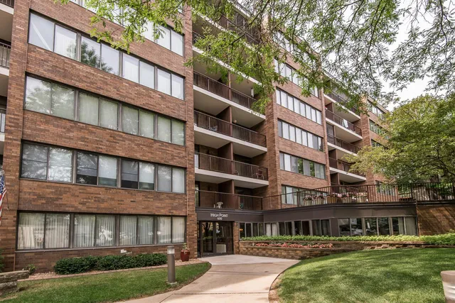 $499,900 | 600 4th Street Southwest, Unit 402, Rochester, MN 55902