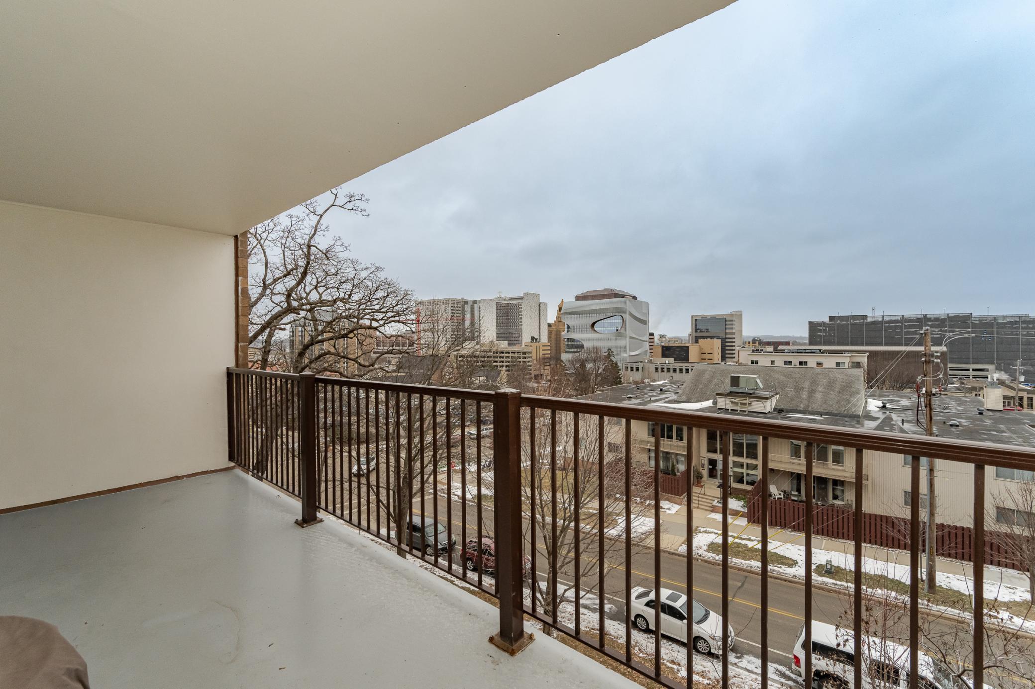 600 4th Street Southwest, Unit 402 Rochester, MN 55902 - Photo 3 of 30