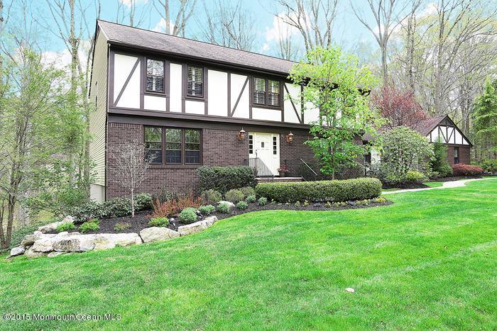33 Huntley Road Holmdel, NJ 07733 - Photo 32 of 34 exteriorfront1_700