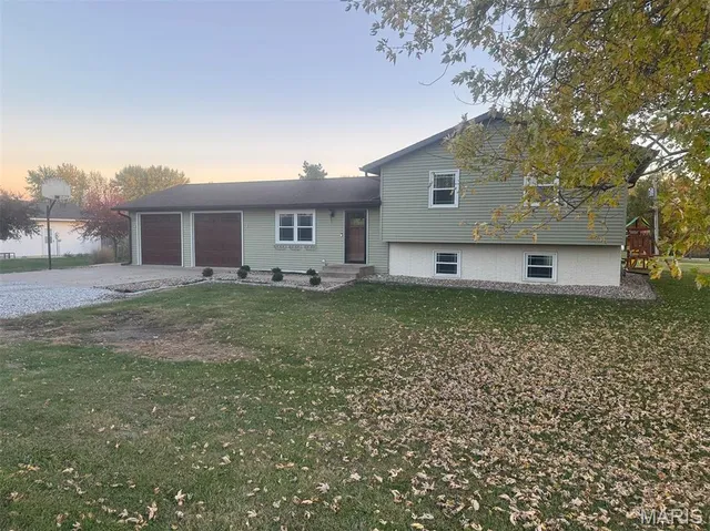 $259,000 | 340 Westwood Drive, Kahoka, MO 63445