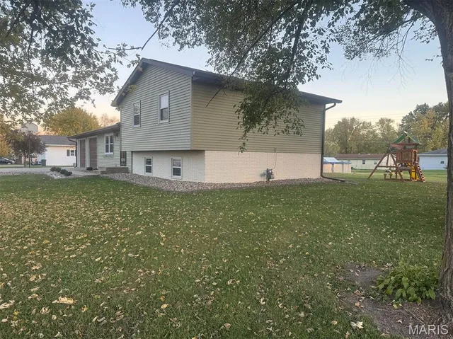 $259,000 | 340 Westwood Drive, Kahoka, MO 63445