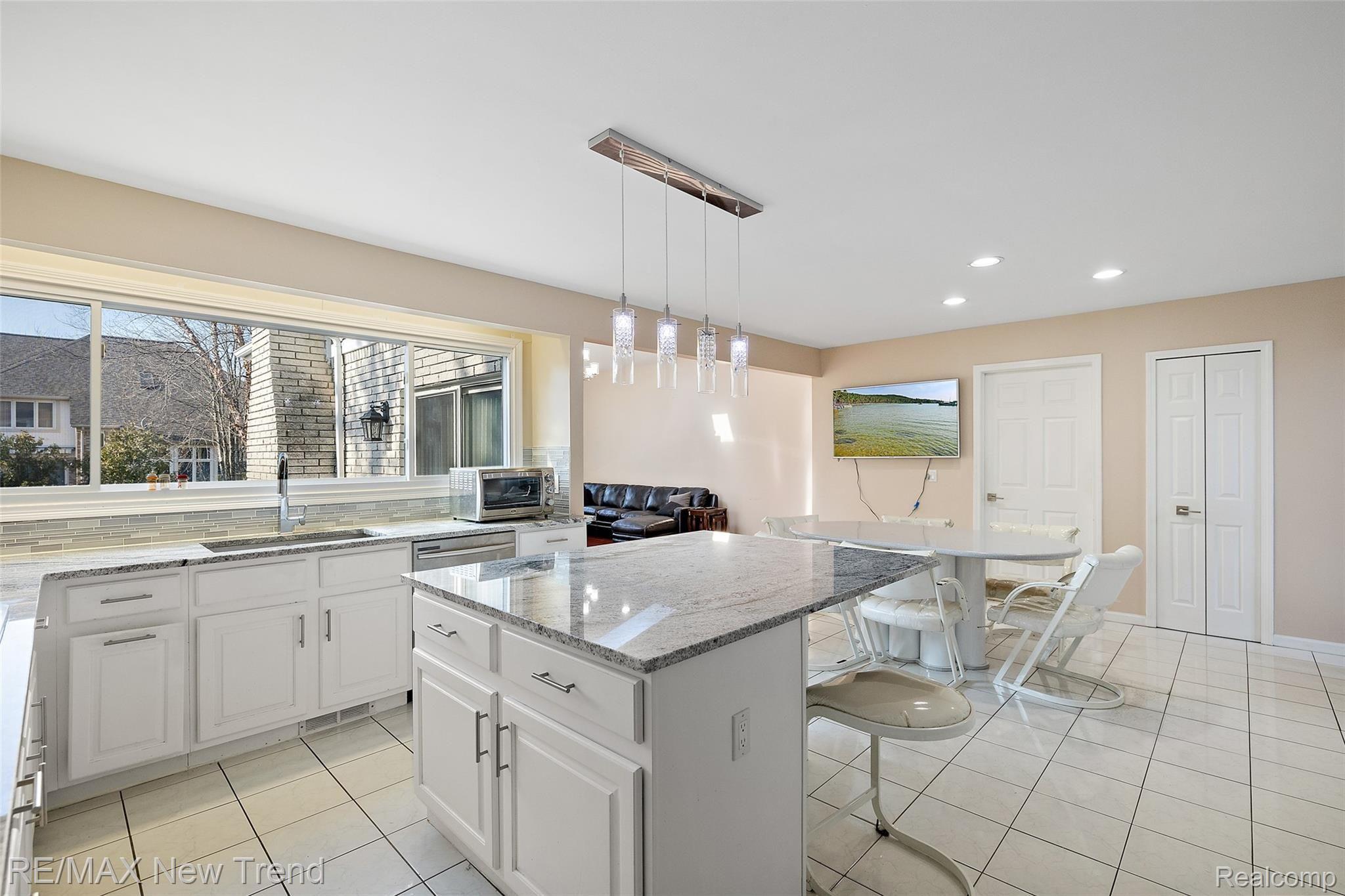 4797 Rambling Drive Troy, MI 48098 - Photo 27 of 59 4797 Rambling Dr-37.jpg