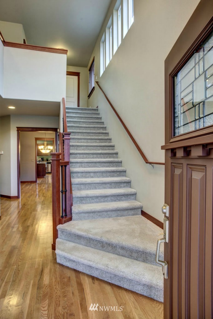 18429 42nd Avenue Southeast Bothell, WA 98012 - Photo 2 of 20 Gallery Image 2