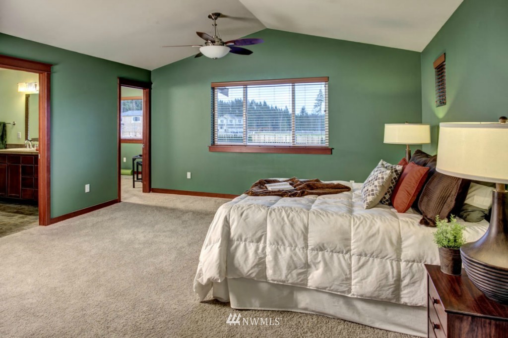 18429 42nd Avenue Southeast Bothell, WA 98012 - Photo 16 of 20 Gallery Image 16