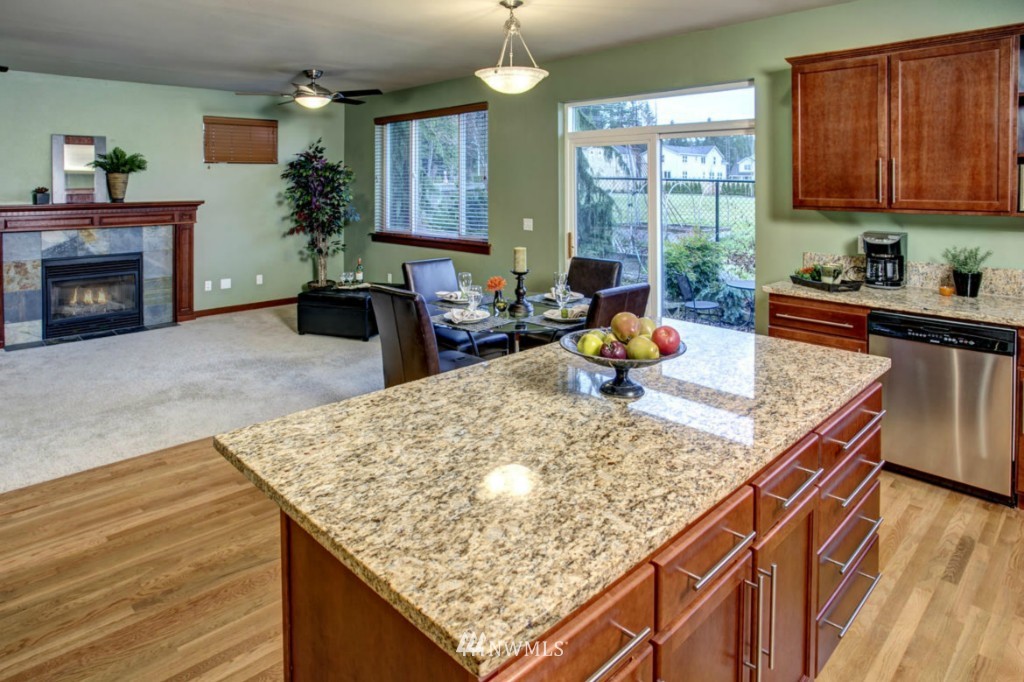 18429 42nd Avenue Southeast Bothell, WA 98012 - Photo 10 of 20 Gallery Image 10