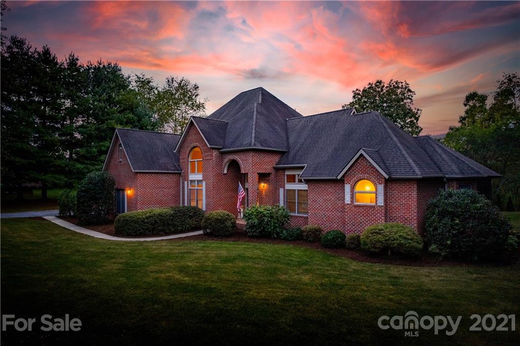 80 Portobello Road, Unit 49 Arden, NC 28704 - Photo 1 of 48 Gallery Image 1