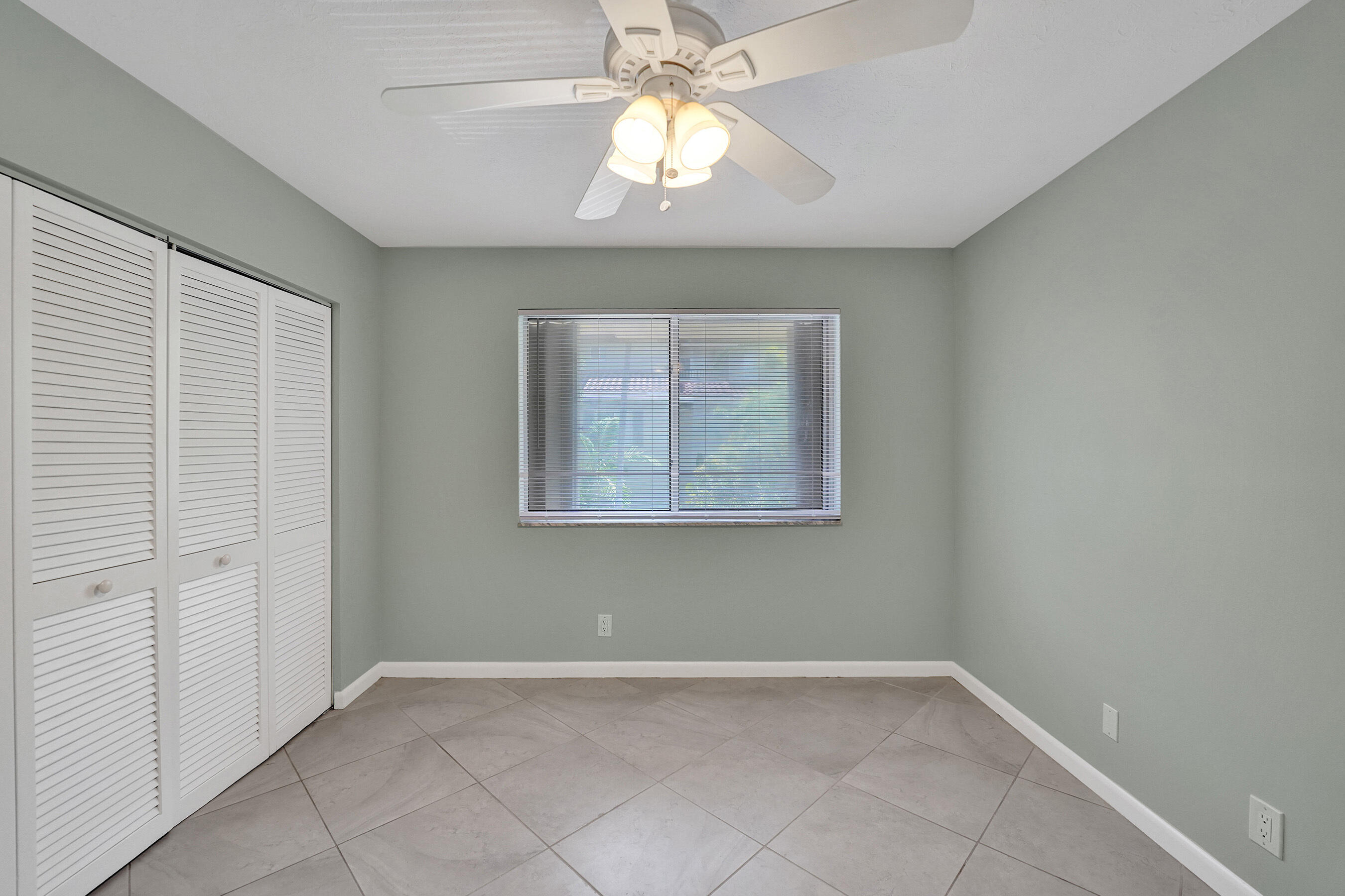 1250 Miami Road, Unit 11 Fort Lauderdale, FL 33316 - Photo 28 of 38 DSC08087