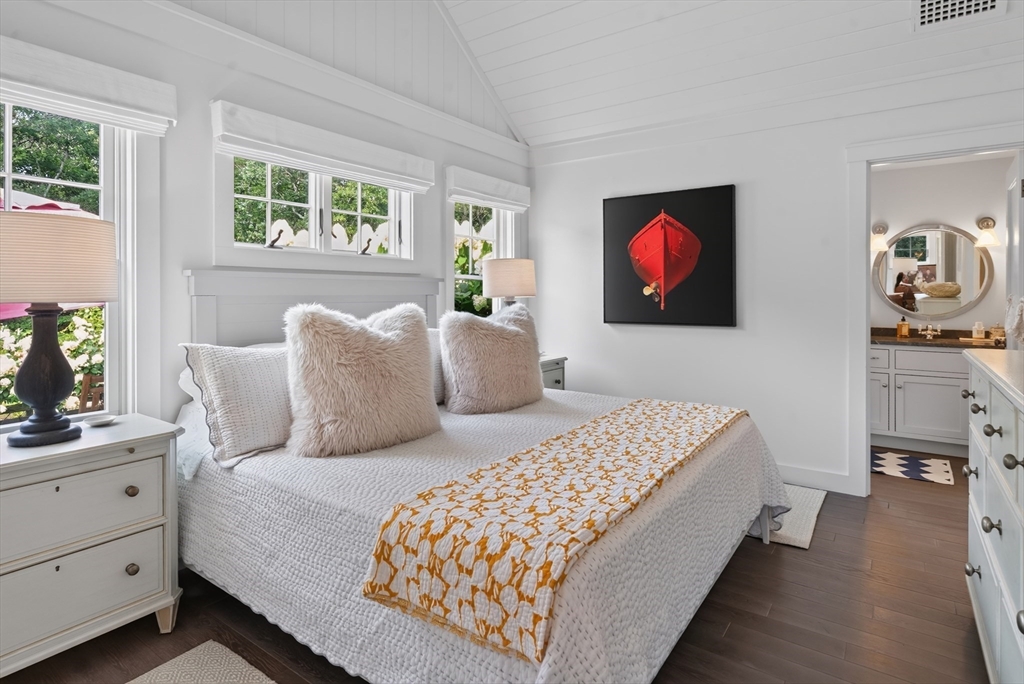 149 Litchfield Road Edgartown, MA 02539 - Photo 25 of 41 Gallery Image 25