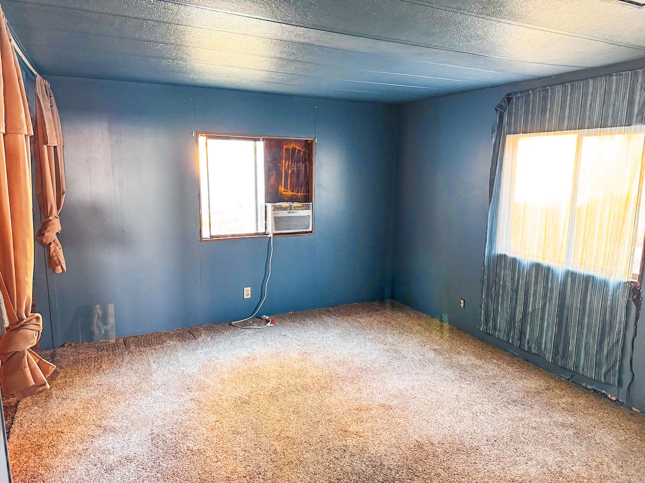 314 South Main Street, Unit 187 Angels Camp, CA 95222 - Photo 14 of 27 an empty room with a window