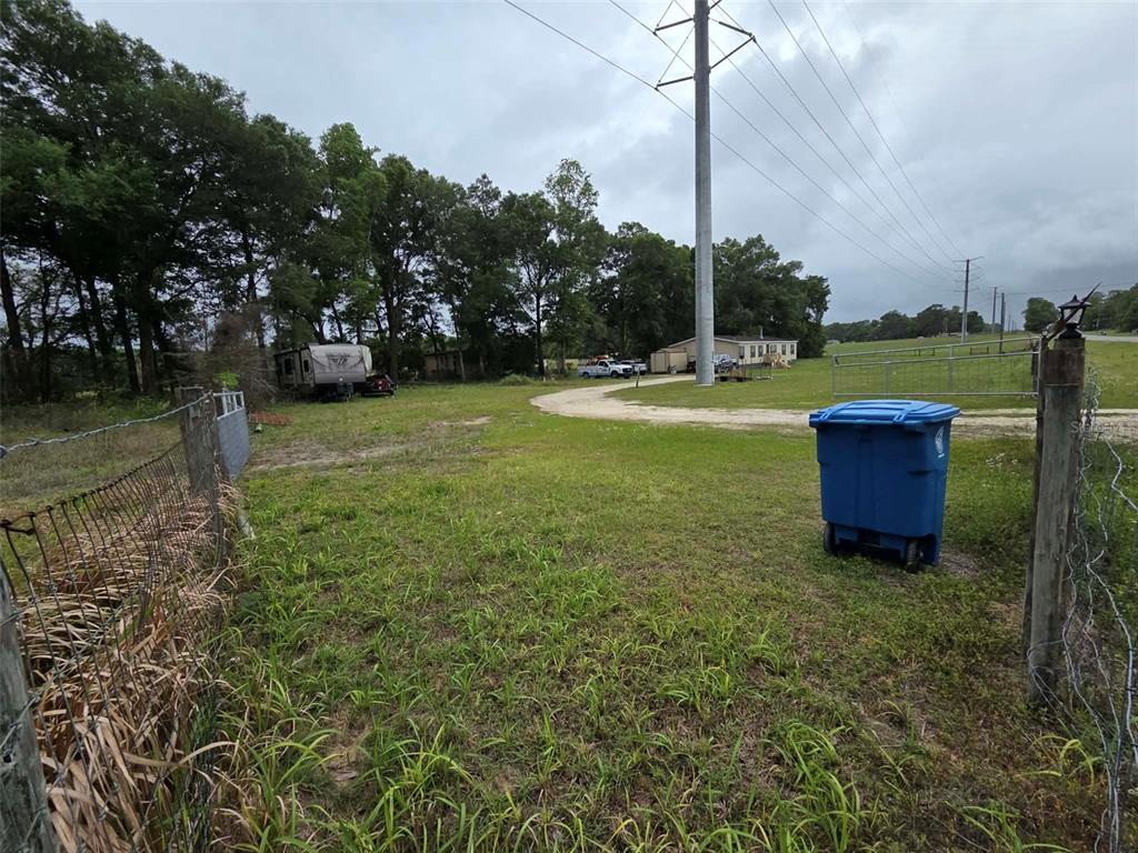 25250 Richbarn Road Brooksville, FL 34601 - Photo 4 of 32