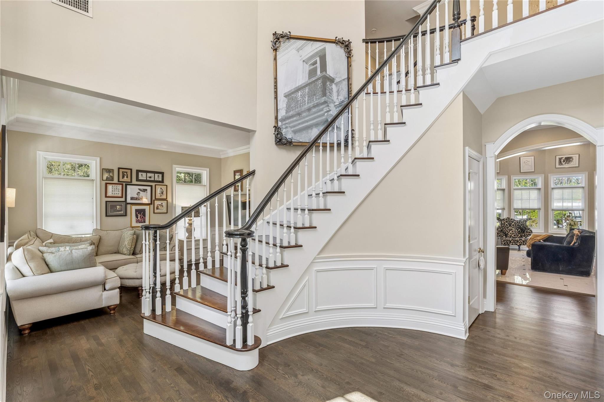 503 Cold Spring Road Laurel Hollow, NY 11791 - Photo 6 of 49
