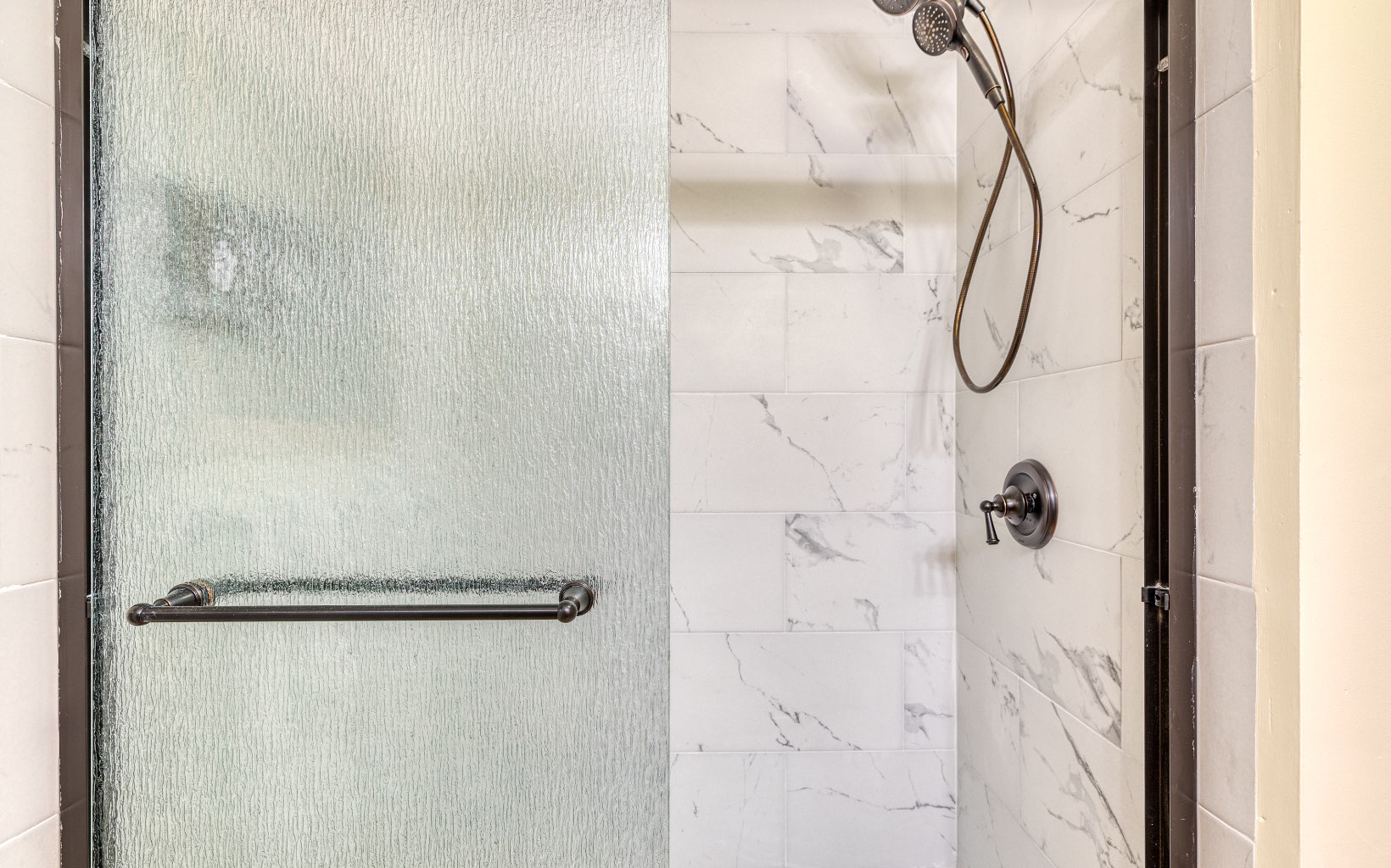 271 Rolling Hill Morganton, GA 30560 - Photo 30 of 69 a bathroom with a shower