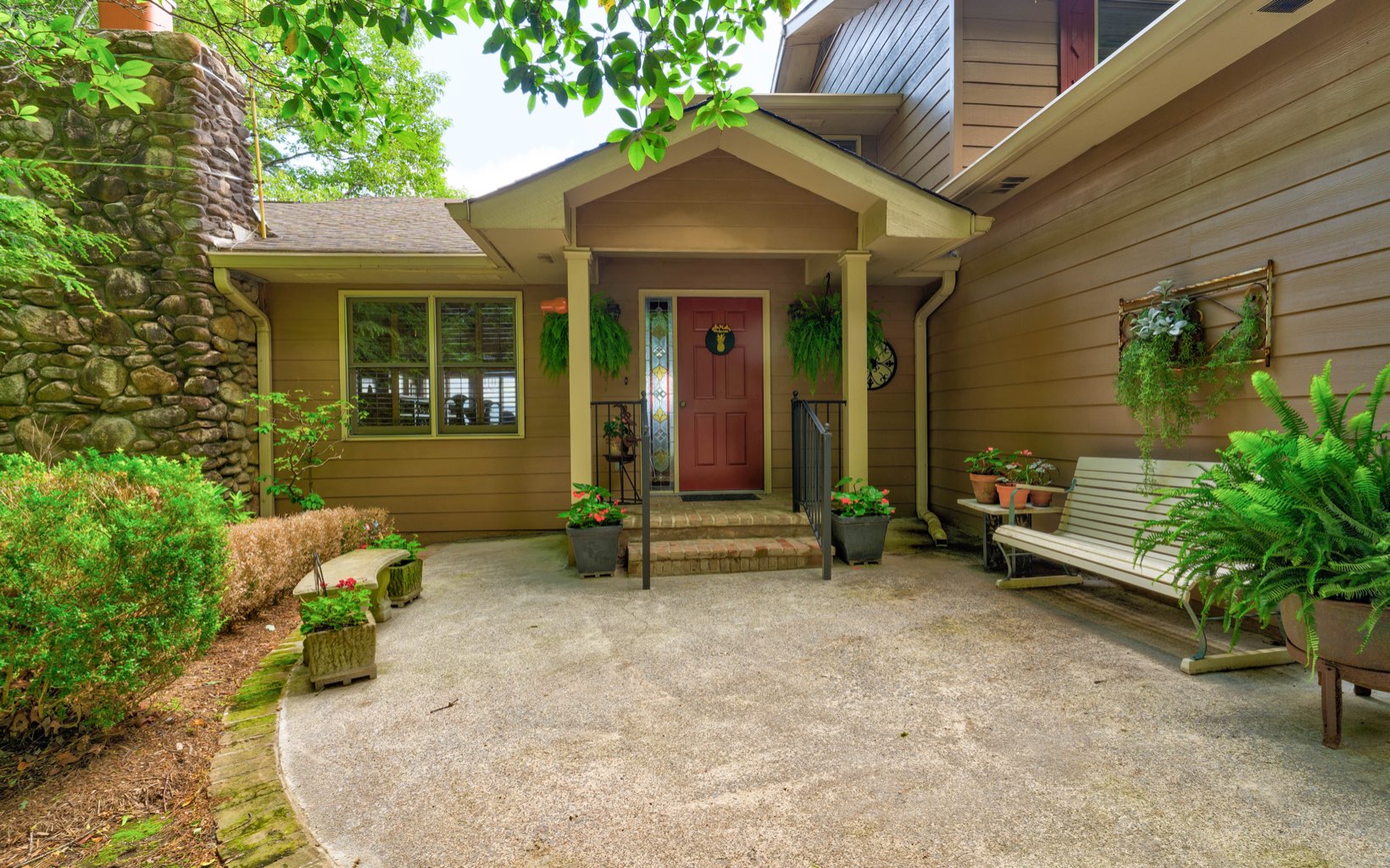 360 Apache Trail Chatsworth, GA 30705 - Photo 32 of 41 front view of a house with a porch