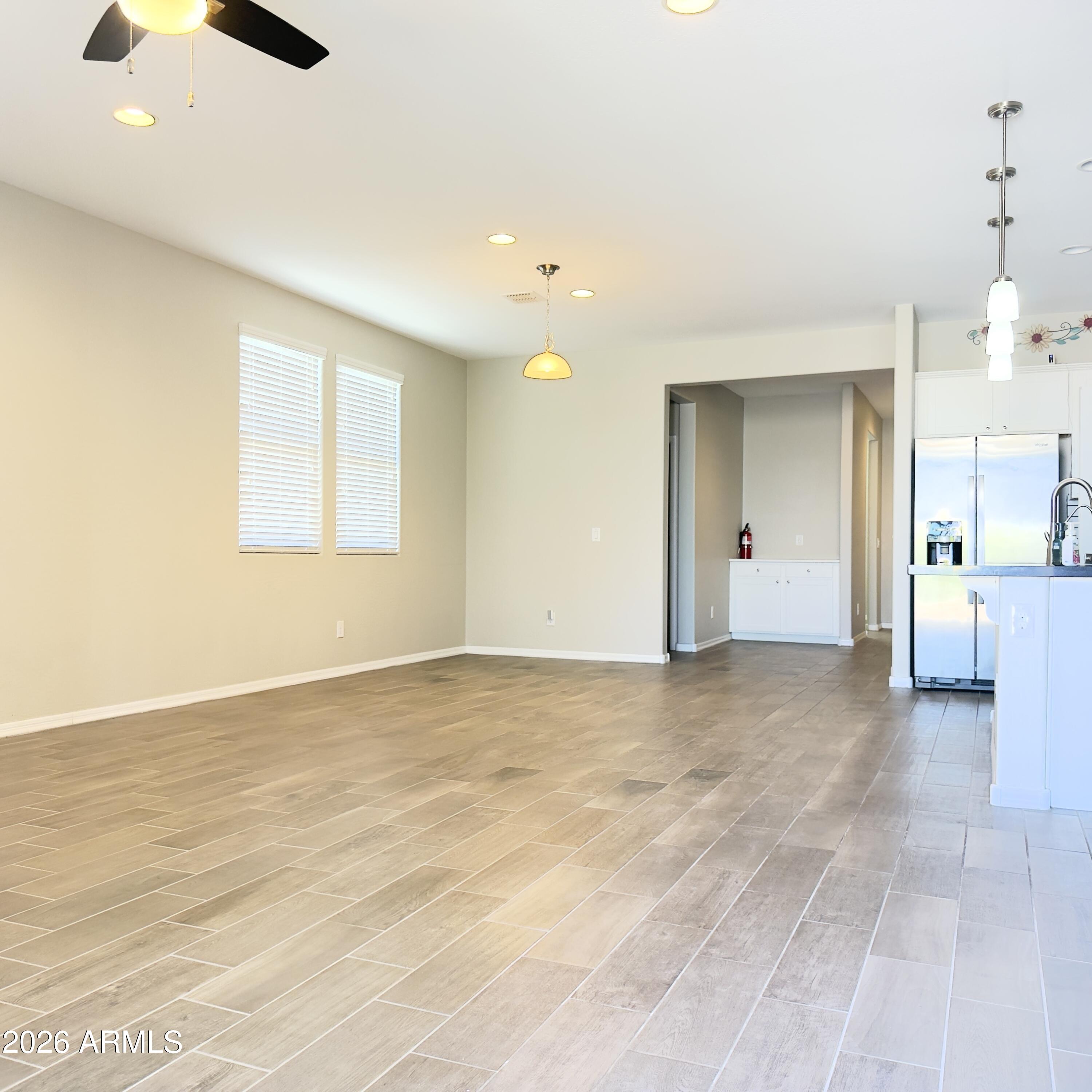 2314 East Harwell Road Phoenix, AZ 85042 - Photo 12 of 32 Harwell15