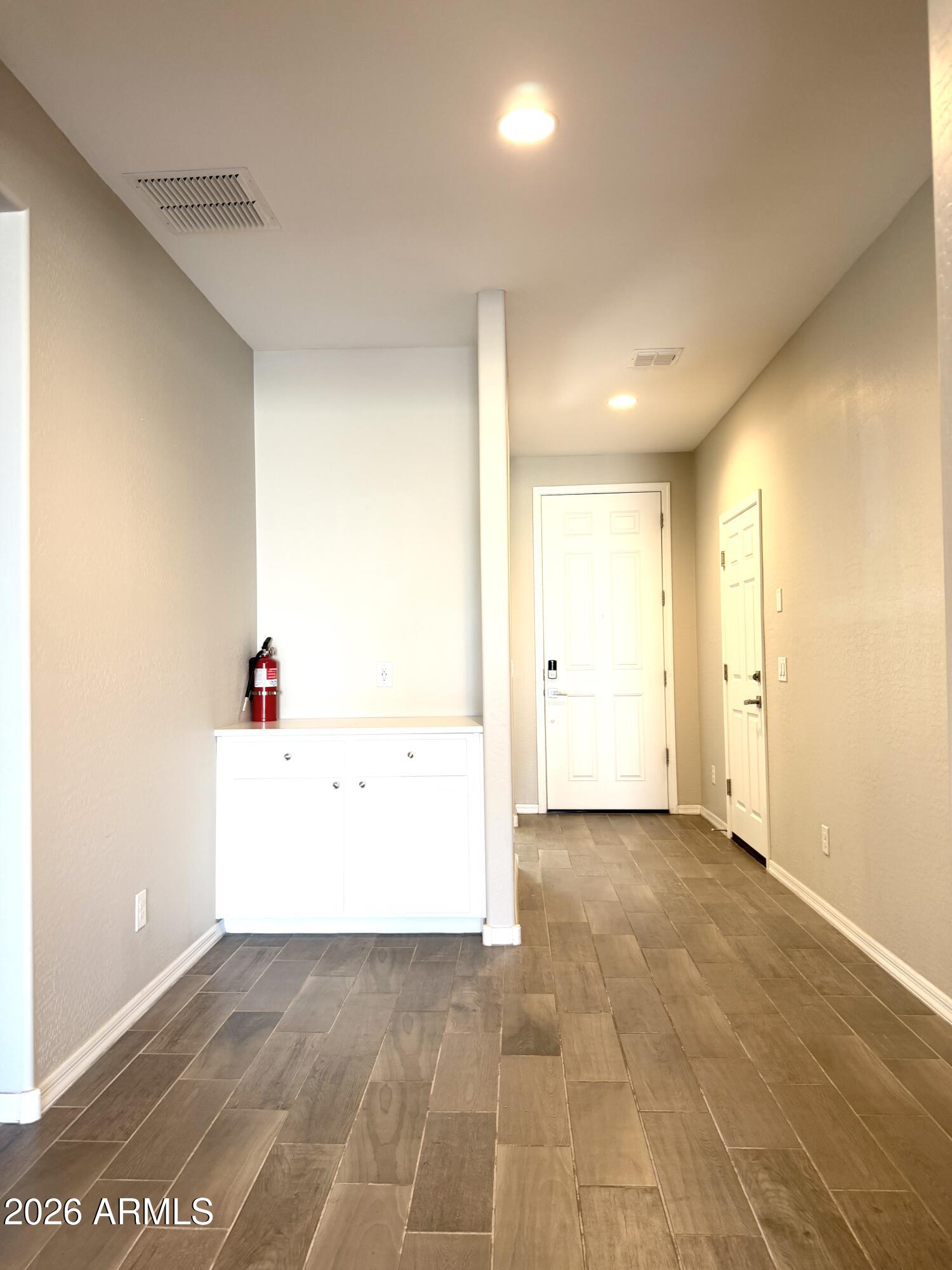 2314 East Harwell Road Phoenix, AZ 85042 - Photo 26 of 32 Harwell5