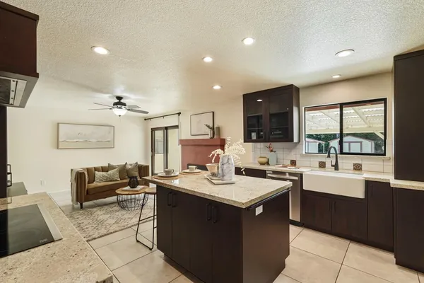 $1,000,000 | 925 Constitution Way, Tracy, CA 95376