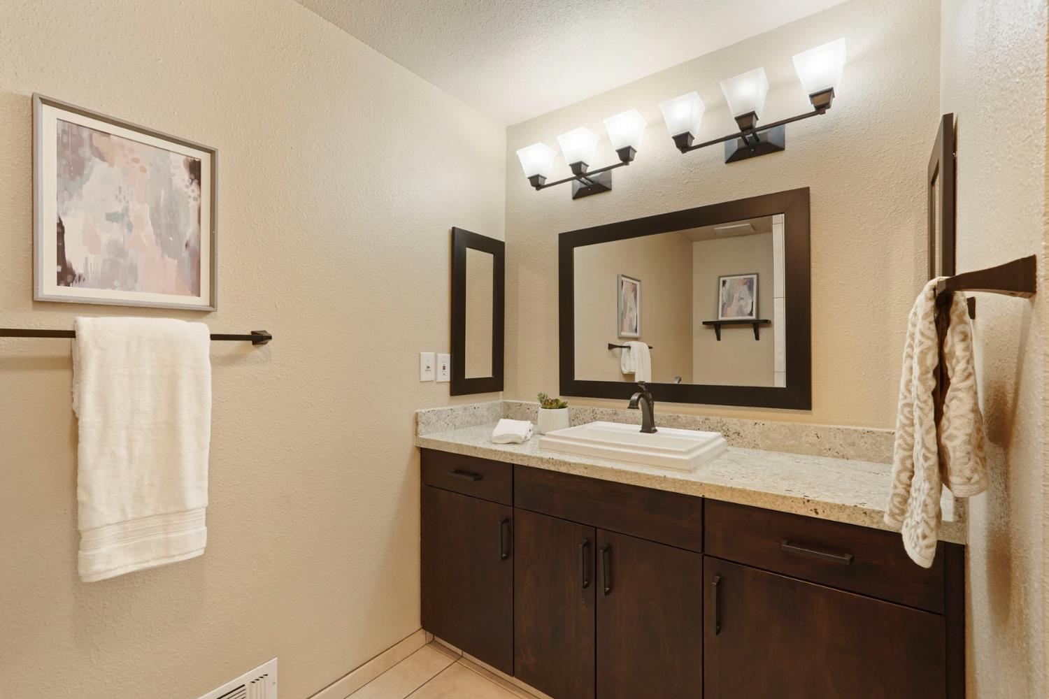 925 Constitution Way Tracy, CA 95376 - Photo 21 of 53