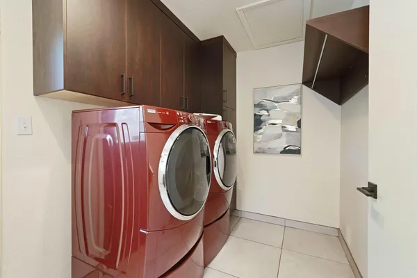 $1,000,000 | 925 Constitution Way, Tracy, CA 95376