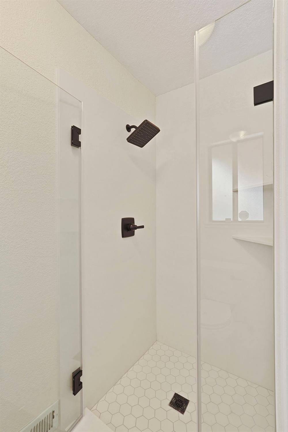 925 Constitution Way Tracy, CA 95376 - Photo 33 of 53